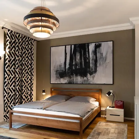 Luxury Loft With Garden, Centre Apartmán *